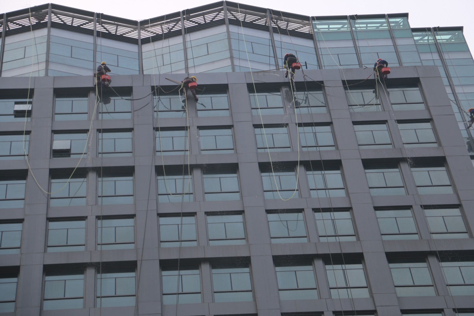 寫字樓外墻清潔,佛山外墻清洗,佛山市恒美清潔服務有限公司